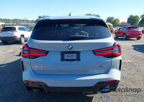 2023 BMW X3 xDrive30I z USA, uszkodzony, nr VIN 5UX53DP04P9S17792